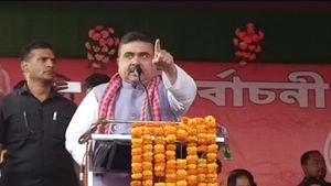 মুর্শিদাবাদে তাঁর হাত ধরেই তৃণমূলের প্রতিষ্ঠা! দলবদল করতে ৫০ লক্ষ নিয়েছিলেন বর্তমান বিধায়ক, বিস্ফোরক শুভেন্দু