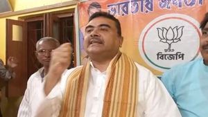 মমতার সঙ্গে  তাঁর ছবি পাঁচ হাজারের বেশি, আছে ভাইপোর সঙ্গেও! ছবি-অস্ত্র নিয়ে হুঁশিয়ারি শুভেন্দু অধিকারীর