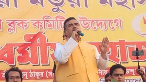 বাংলায় সিএএ কার্যকর হওয়া স্রেফ সময়ের অপেক্ষা, মমতাকে বিসর্জন বার্তা শুভেন্দুর
