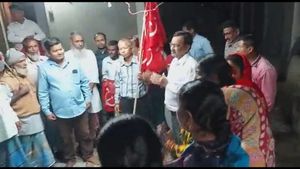 বিজেপি ও তৃণমূলে ভাঙন ধরিয়ে সিপিএমের শক্তিবৃদ্ধি, পঞ্চায়েতের আগে দলে দলে যোগদান 