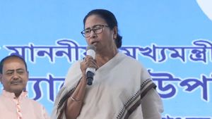সিপিএমের হার্মাদ এখন বিজেপির ওস্তাদ, দুই বিরোধীকে একই বন্ধনীতে রেখে নিশানা মমতার
