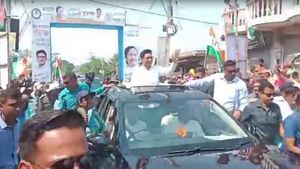  পঞ্চায়েতে কানে শুনে নয়, উন্নয়ন দেখে ভোট দিন! 'নব জোয়ার' কর্মসূচিতে ফের বিজেপি-কংগ্রেসকে নিশানা অভিষেকের 