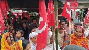 West Bengal Panchayat Election 2023: ডুয়ার্স এলাকায় তৃণমূলে বড় ভাঙন, ৭০টি পরিবারের যোগদান সিপিএমে