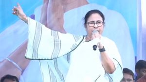 Panchayat Election 2023: বাংলাকে টাকা না দিয়ে আমেরিকা-রাশিয়াকে দিচ্ছে, মোদীকে নিশানা মমতার