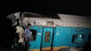 পরিবারে আঁধার, রোজগারের খোঁজে যাচ্ছিলেন অন্ধ্রপ্রদেশ! ঘটনার পরেই 'নিখোঁজ' কর্মকার পরিবারের সদস্যরা
