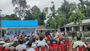 Panchayat Election 2023: স্কুল চলাকালীন তারস্বরে বক্স বাজিয়ে তৃণমূলের সভা! বিতর্কে মন্ত্রী, সরব বিজেপি 