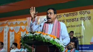 Panchayat Election 2023: লক্ষীর ভাণ্ডারের মুখে ঝাঁটা মারুন! তৃণমূলকে নিশানায় বেলাগাম বিজেপি বিধায়ক