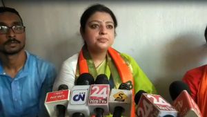 Panchayat Election 2023: অভিষেক নিজের উন্নয়ন করেছেন, মানুষের নয়! আক্রমণ শানালেন প্রিয়াঙ্কা 
