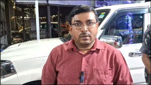 বিজেপি ছেড়ে তৃণমূলে যোগ! খবরের সত্যতা নিয়ে কী বললেন কোতুলপুরের বিধায়ক