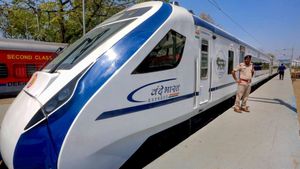 Vande bharat Express: বন্দে ভারতে চেপে এবার সোজা পুরুলিয়া! আরও সেমি বুলেট পাচ্ছে বাংলা 