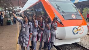 Vande Bharat Express: কতটা সফল রাঁচি-হাওড়া বন্দে ভারত? পুরুলিয়া থেকে জানেন কেমন হচ্ছে যাত্রী?  