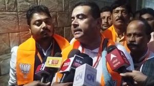 Suvendu Adhikari: দাবি আদায়ে মোদীর সঙ্গে সাক্ষাতের পরিকল্পনা মমতার! কতটা গুরুত্ব দিচ্ছেন শুভেন্দু