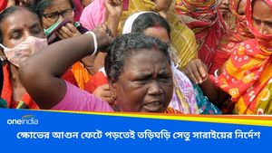 Sandeshkhali:আয়লায় ভেঙেছিল কাঠের সেতু, বেড়মজুরে ক্ষোভের আগুন ফেটে পড়তেই তড়িঘড়ি সারাইয়ের নির্দেশ 