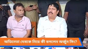 Arjun Singh: টিকিট না পেয়ে রাগে ফুঁসছেন অর্জুন, দেবকে নিয়ে হাটে হাঁড়ি ভাঙলেন তৃণমূল নেতা