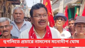 মানুষের কথা শোনার জন্য বাজারে প্রচার করলেন সিপিএম প্রার্থী মনোদীপ ঘোষ
