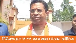 প্রবল গরমে কাহিল, আইসক্রিম, জল খেয়ে প্রচার করলেন সৌমিত্র খাঁ