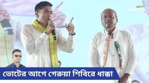 ভোটের আগে গেরুয়া শিবিরে ধাক্কা, ঝাড়গ্রামে অভিষেকের সভায় তৃণমূলে যোগ বিজেপির বিদায়ী সাংসদের
