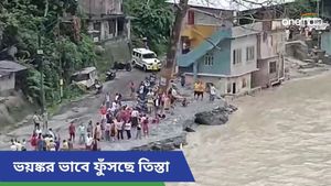 NB Flood Situation: ফুঁসছে তিস্তা, বন্ধ একাধিক রাস্তা! গ্যাংটকে আটকে দেড় হাজার বাংলার পর্যটক 