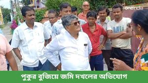 পুকুর বুজিয়ে নির্মাণের অভিযোগ, ছুটে গেলেন বিধায়ক