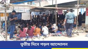 তৃতীয় দিনে বাঁকুড়া হাসপাতালের আন্দোলন, পরিষেবা পাওয়া যাচ্ছে না বলে বাড়ছে ক্ষোভ