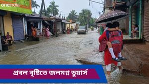 মুষলধারে বৃষ্টি ডুয়ার্সে, জলমগ্ন পাহাড়ের একাধিক এলাকা