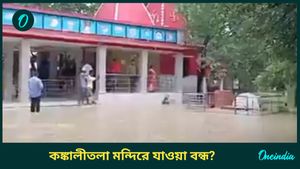 জলমগ্ন বীরভূমের কঙ্কালীতলা মন্দির, দ্বারকার জলে ভেসেছে চারপাশ