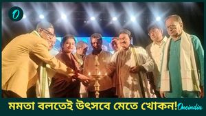 মমতার অনুপ্রেরণায় বর্ধমানে শুরু নৃত্য উৎসব! বিধায়কের উদ্যোগে বিতর্ক, ফোন কাটতেই ব্যস্ত খোকন