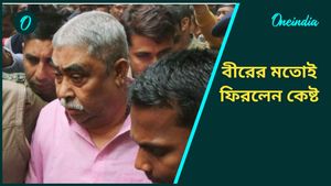 Anubrata Mondal: বীরের মতোই বোলপুরে ফিরলেন কেষ্ট, পুস্পবৃষ্টি-আবির খেলে নেতাকে স্বাগত জানালেন অনুগামীরা