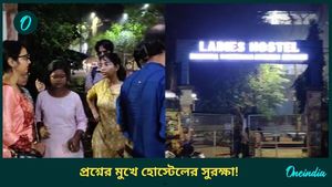 বাথরুমে লুকিয়ে হস্তমৈথুন! বাঁকুড়া মেডিক্যাল কলেজের হস্টেলে ভয়ঙ্কর ঘটনা