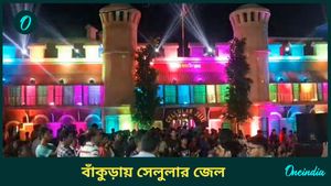 একটুকরো সেলুলার জেল এবার বাঁকুড়ায়, কোথায় সেই পুজোমণ্ডপ দেখুন 