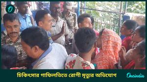 এবার মালদহের হাসপাতালে হামলা, পুলিশের সঙ্গে ধস্তাধস্তির অভিযোগ 