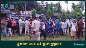 নাবালিকা ছাত্রীর উপর স্কুল শিক্ষকের নির্যাতন! তুফানগঞ্জের এই স্কুলে ধুন্ধুমার 