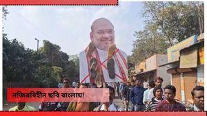 অমিত শাহের ছবিতে জুতোর মালা, দাবি উঠল ক্ষমা চাওয়ার! পুলিশ কী করছিল? হুঁশিয়ারি বিজেপির