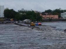 ગુજરાત જળબંબાકાર: 1500 લોકોનું સ્થળાંતર, 100થી વધુને બચાવાયા