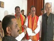 વિજય રૂપાણીને આવ્યો PM મોદીનો ફોન, રૂપાણીએ ભર્યું ઉમેદવારી ફોર્મ