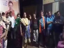 લોકશાહીમાં મતદાતા રાજા-ઉમેદવારોનો વિરોધ કરી દર્શાવ્યો રોષ