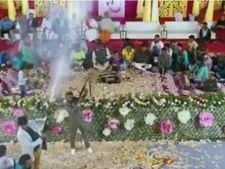 લોકગાયક કિર્તીદાનના ડાયરામાં ફાયરિંગથી વિવાદ, પોલીસે કેસ દાખલ કર્યો