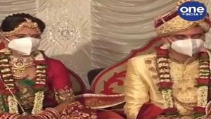 જૂનાગઢઃ ભારતીય લશ્કરમાં સૈનિક તરીકે ફરજ બજાવતા યુવક-યુવતી લગ્નગ્રંથિથી જોડાયા