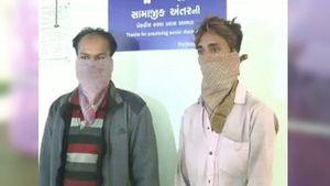 યુટ્યુબમાંથી વીડિયો જોઈ બનાવવા લાગ્યા તમંચો, પોલિસે આ રીતે પકડ્યા