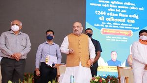 કોરોના કાળમાં પણ ગુજરાતમાં વિકાસ કાર્યોની ગતિ ધીમી થઇ નથીઃ અમિત શાહ