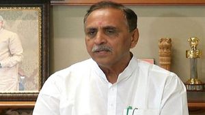 independence day 2021: સ્વતંત્રતા દિવસે સીએમ રૂપાણીએ જૂનાગઢમાં ધ્વજવંદન કરી 5 લાખ ગેસ કનેક્શન આપવાની જાહેરાત
