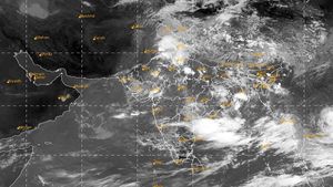 CM ભૂપેન્દ્ર પટેલે જામનગર જિલ્લામાં વરસાદને કારણે ફસાયેલા લોકોને એર લિફ્ટ કરવા સૂચના આપી