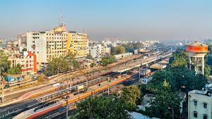 Weather: આવતીકાલે વડોદરા શહેરમાં વાદળછાયુ વાતાવરણ રહેવાની સંભાવના