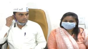 સુરતના AAPના કોર્પોરેટરોને BJP લાલચ આપતી હોવાનો આરોપ!