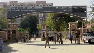 અમદાવાદ સીરિયલ બ્લાસ્ટ કેસમાં 49માંથી 38 દોષિતોને મોતની સજા, 11ને આજીવન કેદ