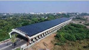 વડોદરા: સોલાર બ્રિજે 9 મહિનામાં આપી 50 લાખની વિજળી, આ બ્રિજમાં છે 3024 પેનલ