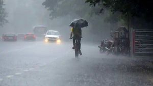 અમરેલીના ગામડાઓમાં કમોસમી વરસાદ, કરા પડ્યા