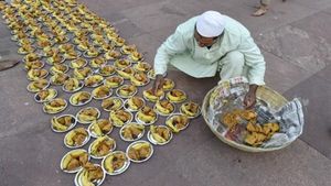 મંદિરમાં ઇફ્તારે વધાર્યો એકતાનો સ્વાદ
