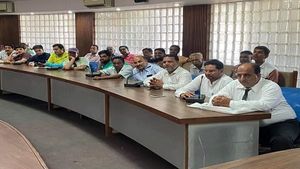 અમદાવાદઃ છારાનગરના રહીશોની નવી ટીપી મામલે જાહેર સુનાવણી