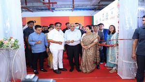 CM ભૂપેન્દ્ર પટેલે સુરત ખાતે વાયબ્રન્ટ વિવર્સ એક્સ્પો ખૂલ્લો મુક્યો!